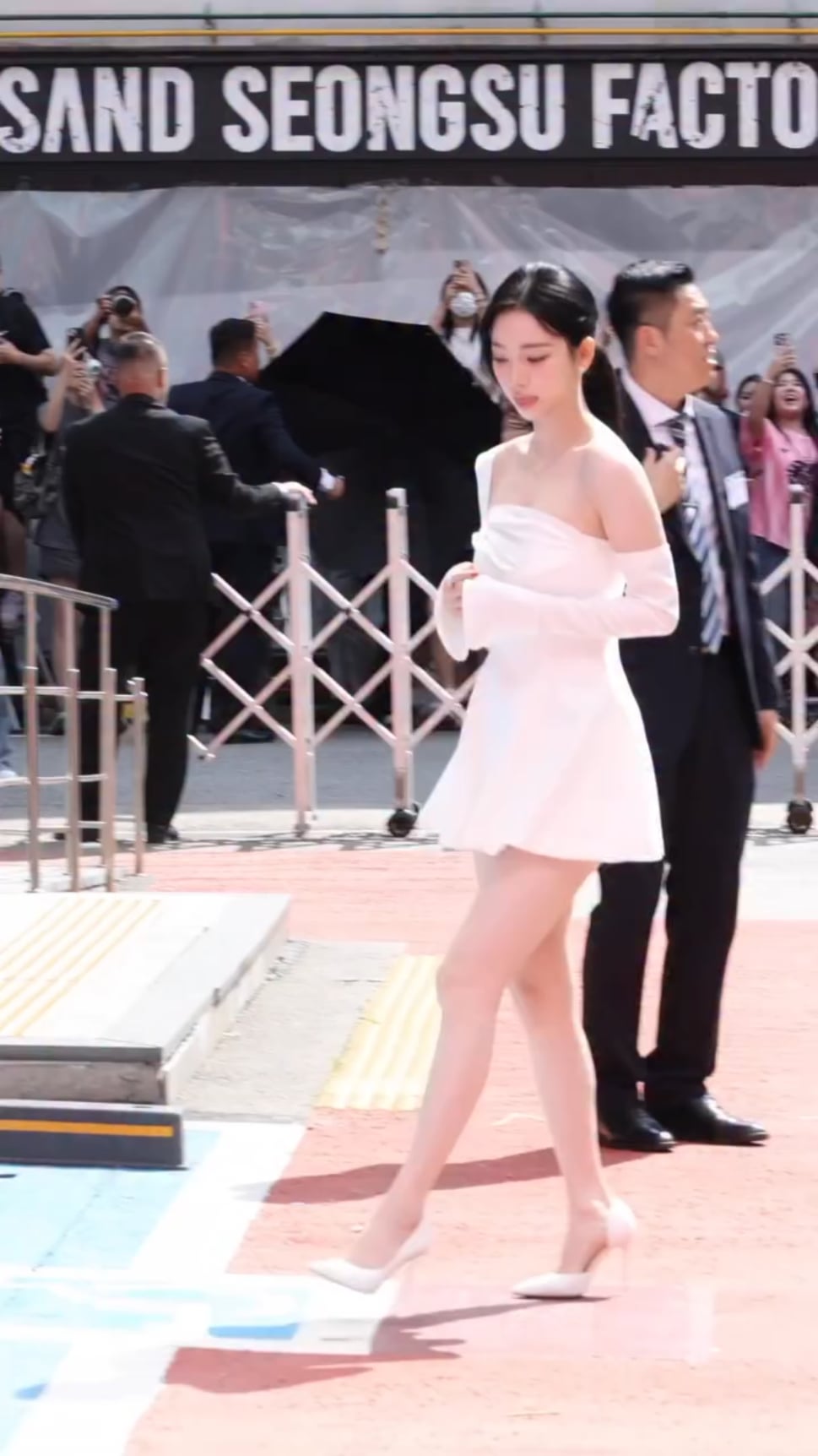 250827 tenasia_official Instagram Update with Karina