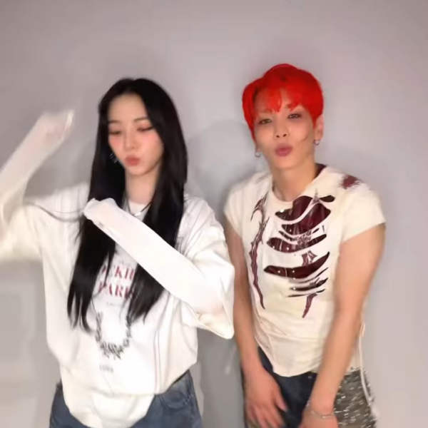 250812 SHINee TikTok Update - HUNTER with KARINA & KEY