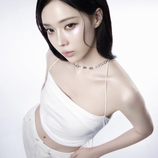 250825 Winter for espoir x Strobing Highlighter