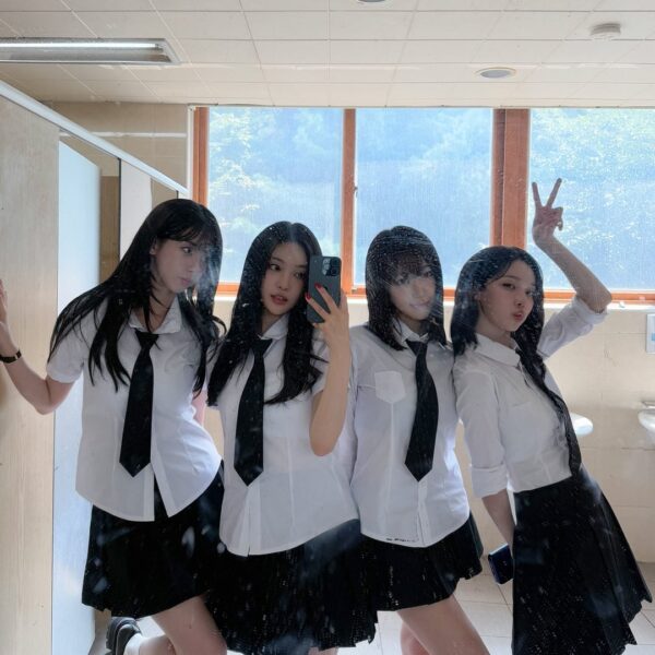 250920 aespa Twitter Update - 𝗥𝗜𝗖𝗛 𝗕𝗔𝗡𝗗