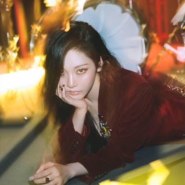 250905 aespa - The 6th Mini Album: Rich Man (Melon Magazine)