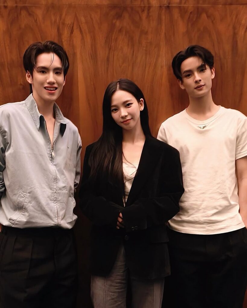 250926 Artists Putatchai BUS Twitter Update with Karina & Kunpol