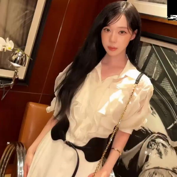 250911 W Korea Instagram Update with Winter