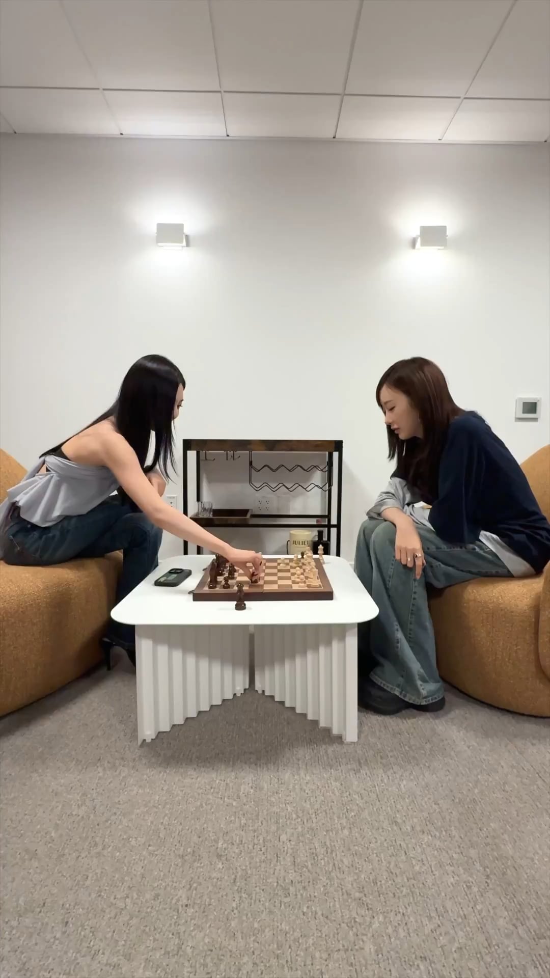 250917 aespa TikTok Update with Ningning & Giselle - a little chess time♟️