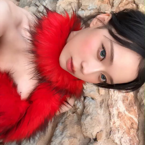 250903 aespa TikTok Update with Winter - grrr