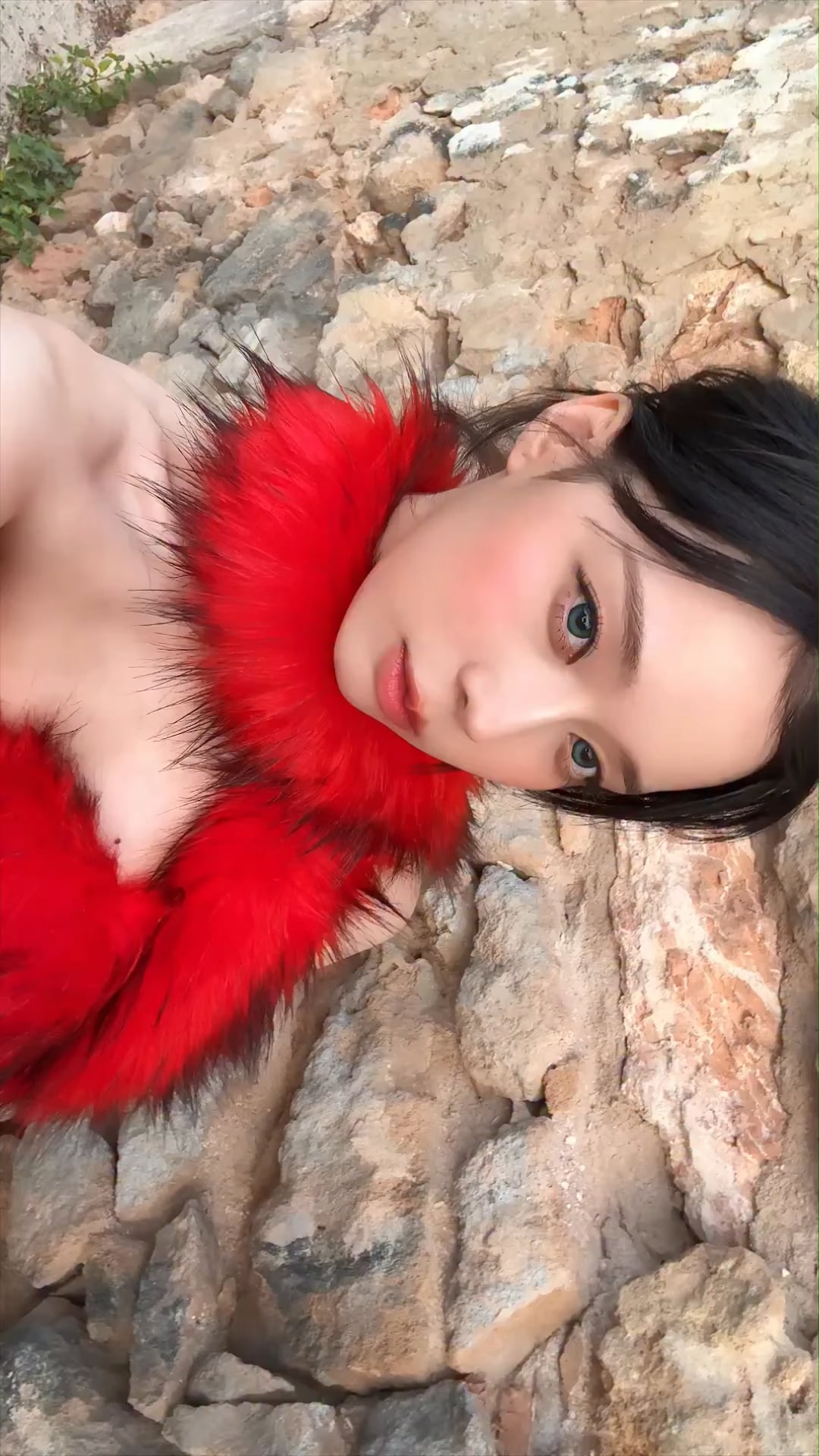 250903 aespa TikTok Update with Winter - grrr