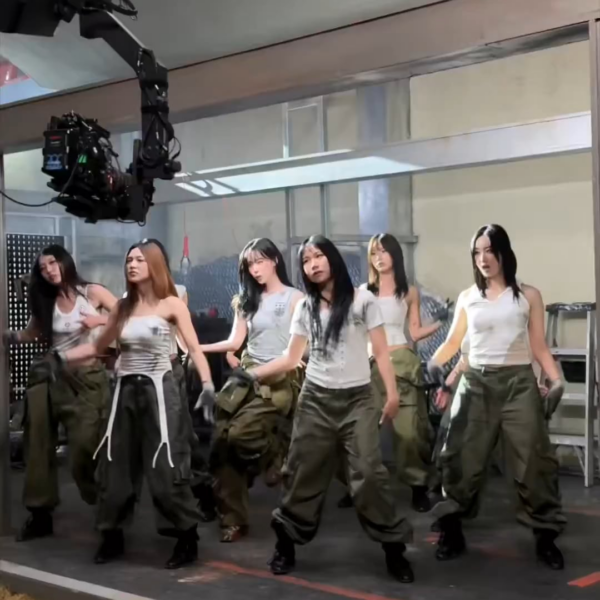 250915 aespa TikTok Update with Winter - where you’re lookin’