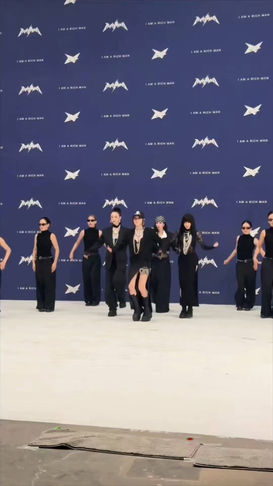 250911 aespa TikTok Update - Wooah Huh