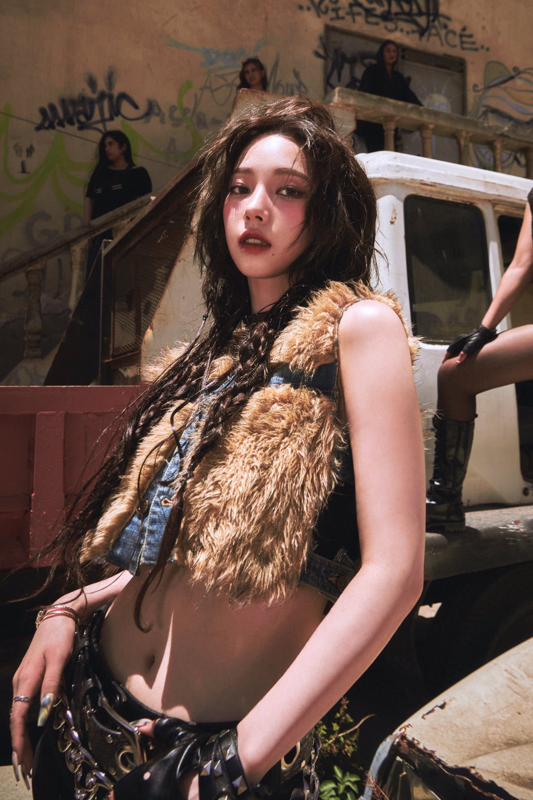 250902 aespa - The 6th Mini Album: Rich Man (BURST Photography - Karina)