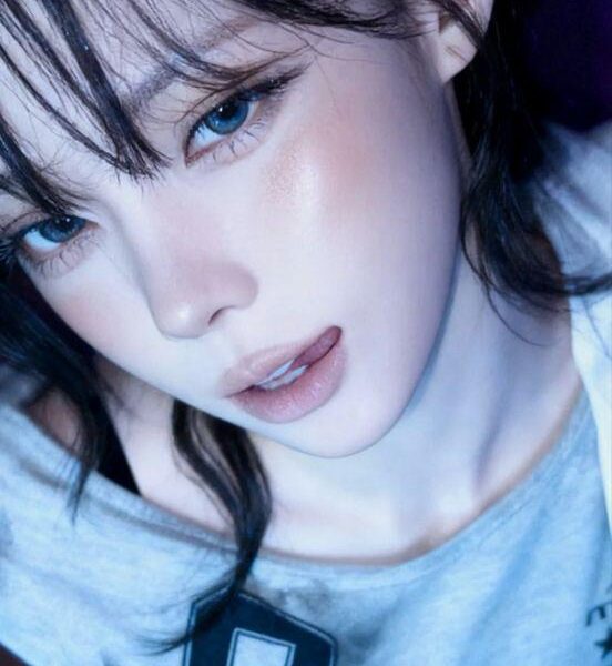 I found this photo on Pinterest. Does anyone have it for me to use as a wallpaper? Please.