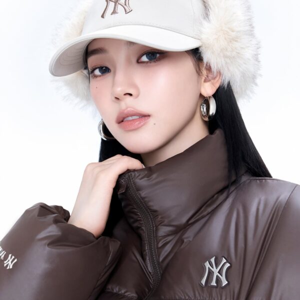251023 Karina for MLB Korea 'Curve the Winter' Collection #2