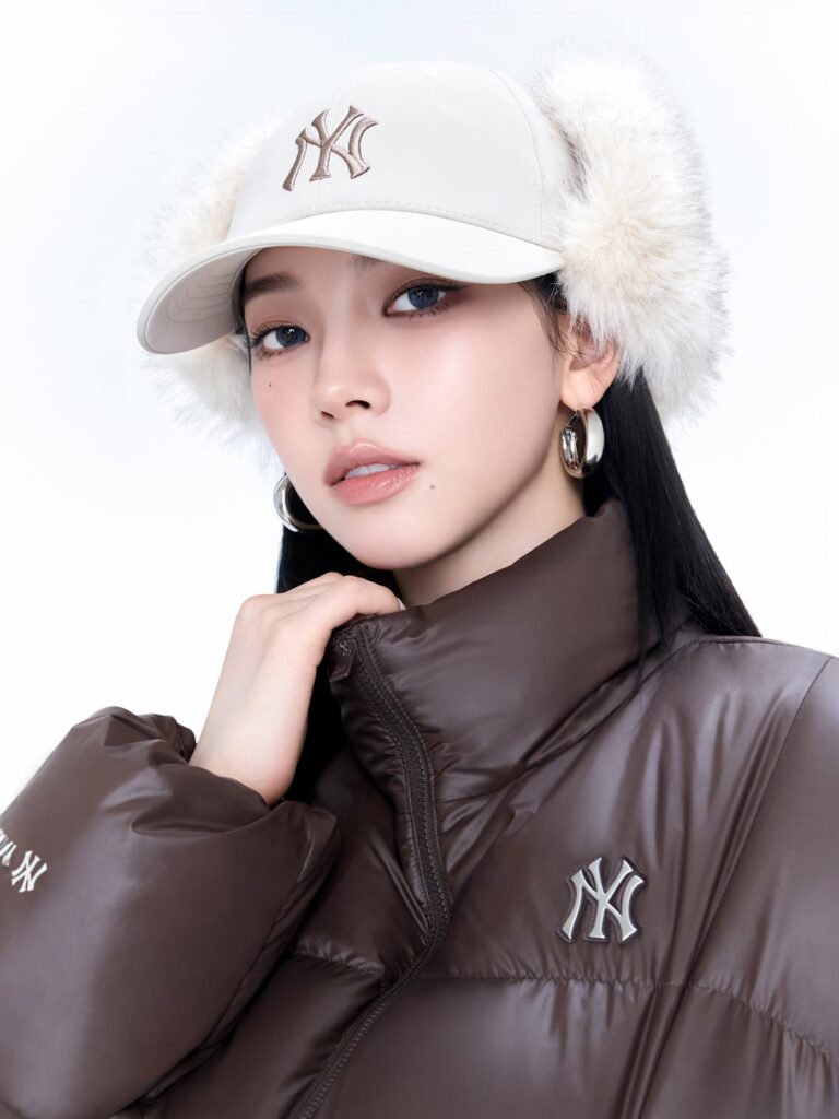251023 Karina for MLB Korea 'Curve the Winter' Collection #2