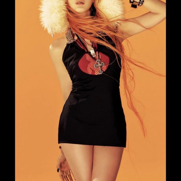 20251017 I’m looking for the hat Giselle wore during the dirty work promo and I was wondering if anyone knew which brand it came from😄