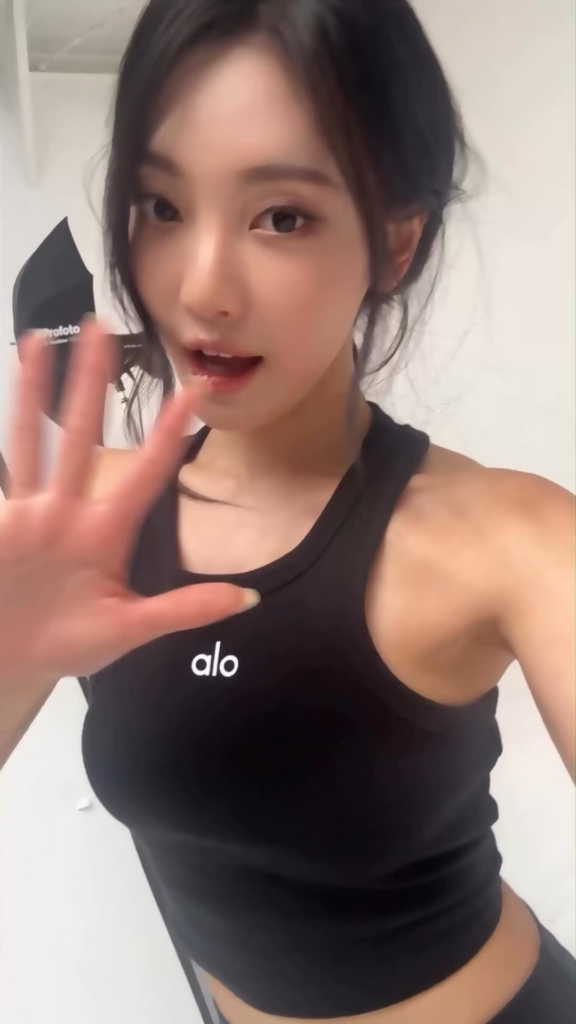 251010 ALO Seoul Instagram Story Update with Ningning
