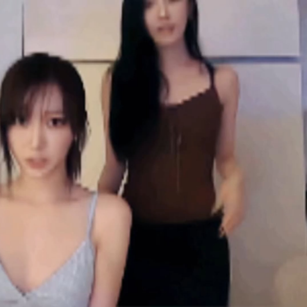 251023 Giselle Instagram Update with Ningning 2