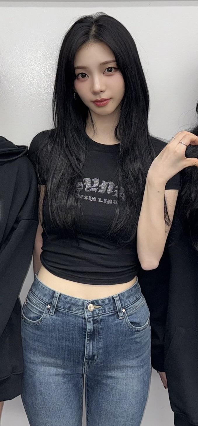 251004 Karina