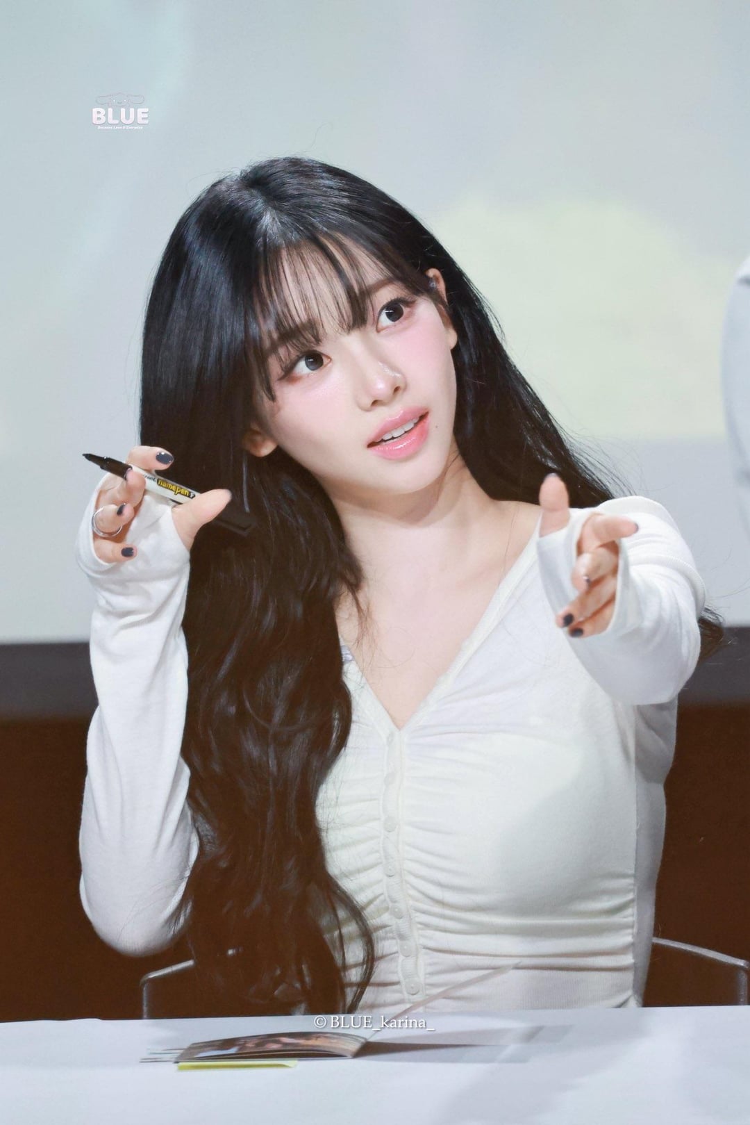 251022 Karina