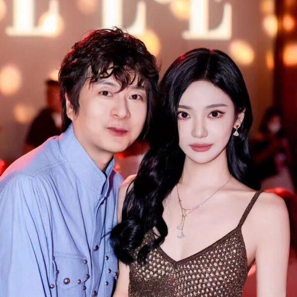 251030 Sun Zhe RedNote Update with Ningning (ELLE China Editor-in-chief)