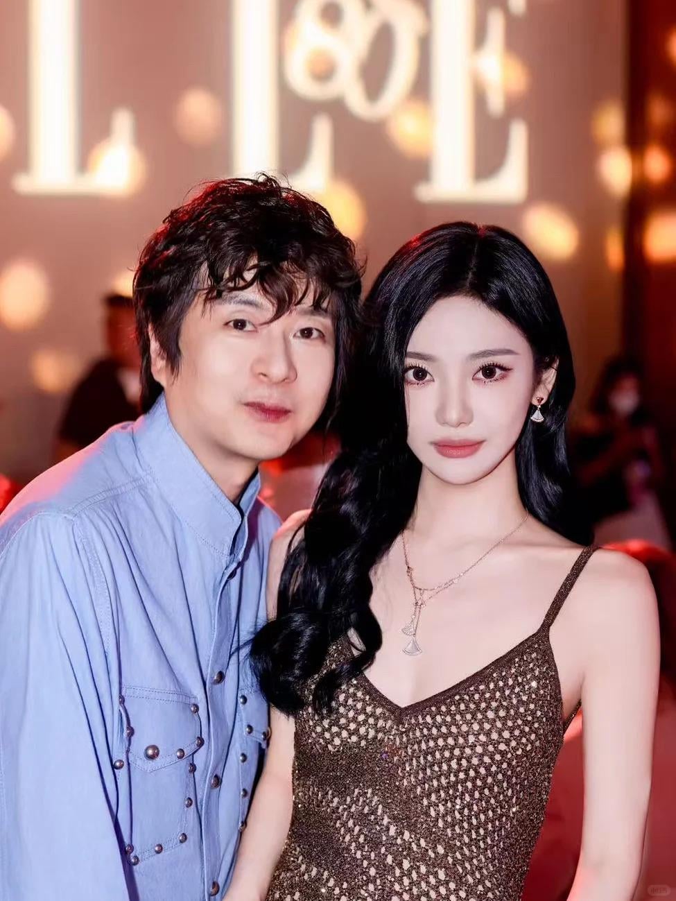 251030 Sun Zhe RedNote Update with Ningning (ELLE China Editor-in-chief)