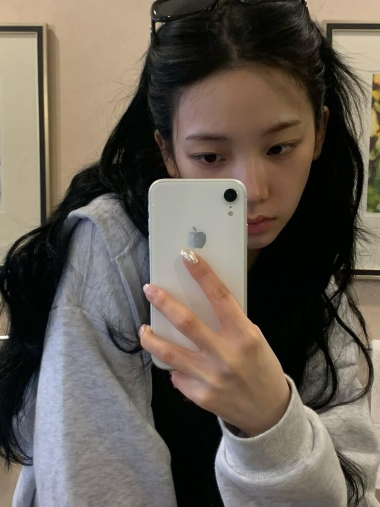 251002 Karina Instagram Update