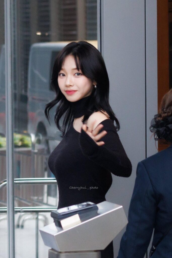 240329 Karina