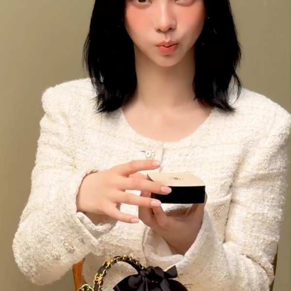 251127 Karina - W Korea x Chanel Beauty (Behind The Scene)