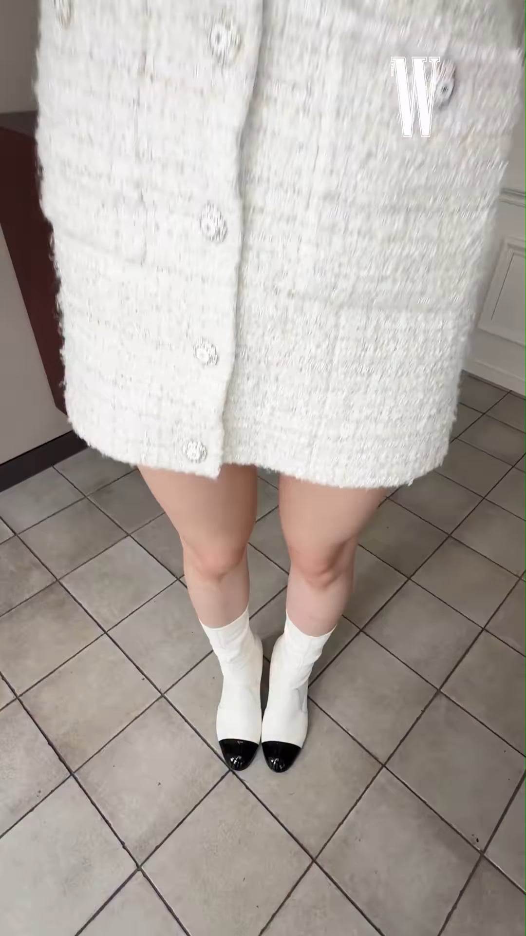 251121 W Korea Instagram Update with Karina - 12 seconds is enough to fall in love. Four moods presented by Chanel Beauty Ambassador, aespa Karina. Check out her outfit now.