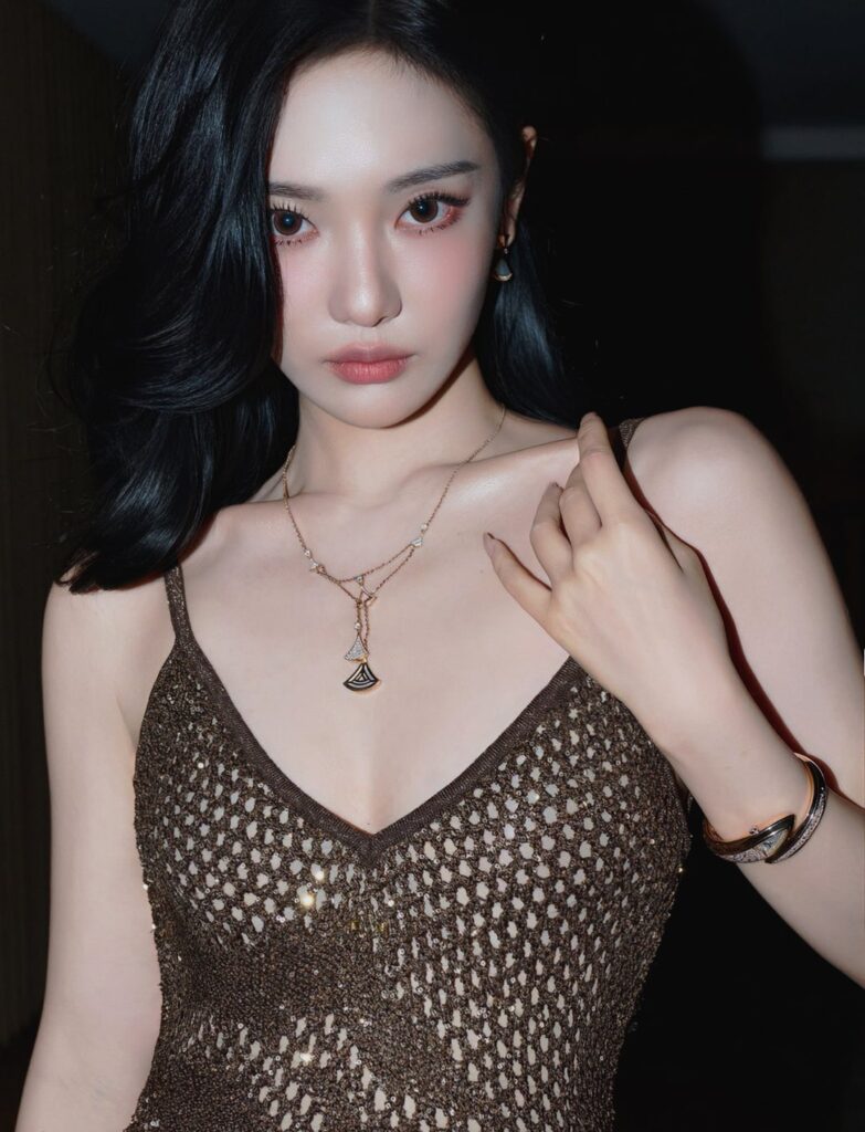 251101 Ningning Weibo Update