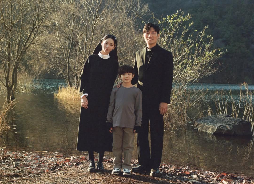 251216 raphaela_diary Instagram Update with Karina