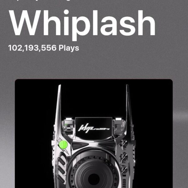 251204 aespa Twitter Update - Thank you for showing so much love this year, and for the amazing support on 'Whiplash' @AppleMusic💜