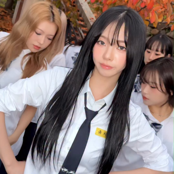 251201 aespa TikTok Update with Karina - GOOD STUFF !