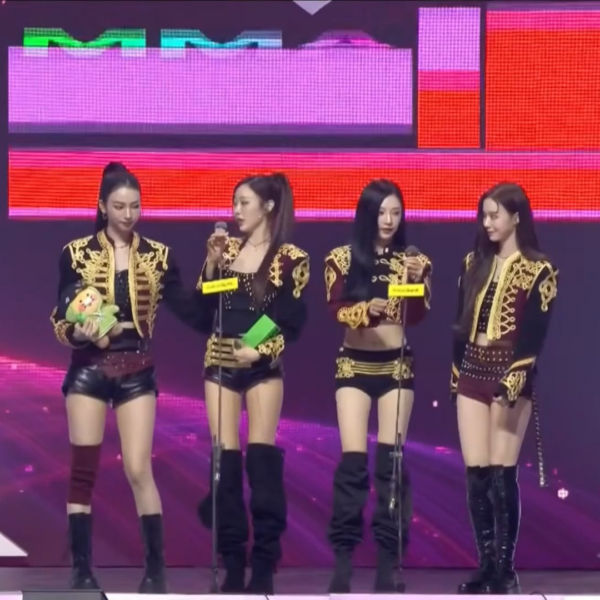 251220 aespa wins 'Global Artist' at 2025 Melon Music Awards