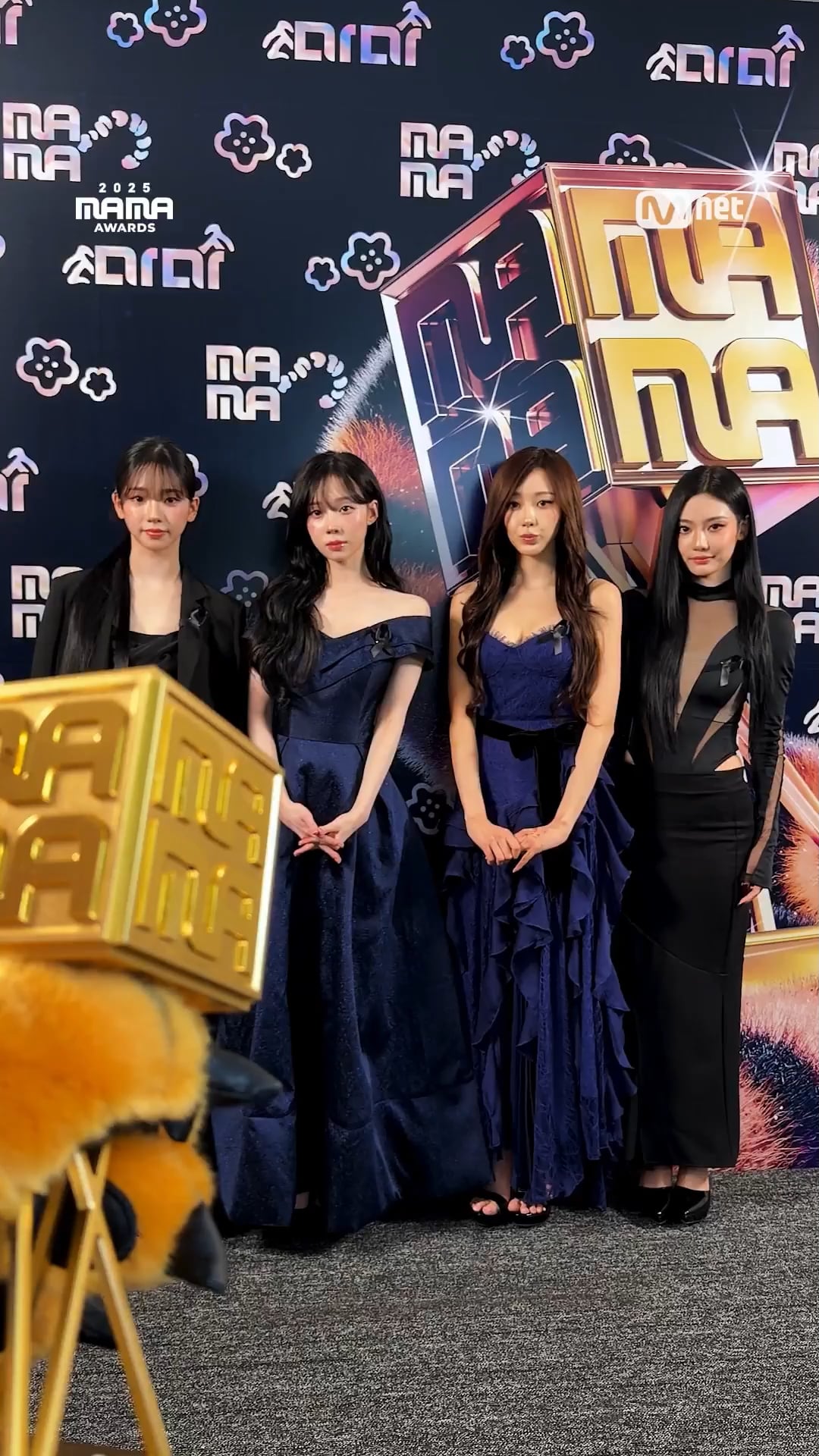 251210 MNET MAMA TikTok Update with aespa - [#2025MAMA] Tiger Presents the Trophy!🐱🏆 Mission accomplished, with a little roar!