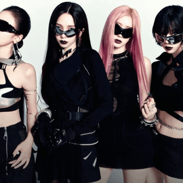 Give a new fan all your sacred knowledge.𖥔 ݁ ˖