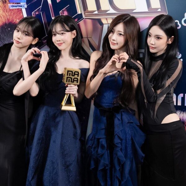 251216 MAMA AWARDS Twitter Update With aespa - 2025 MAMA AWARDS UH-HEUNG 4-CUTS BEHIND Photos