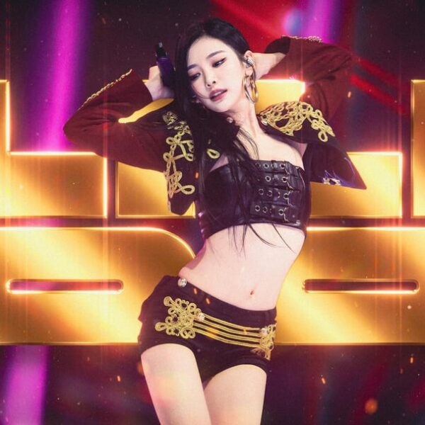 aespa 'Gold Hangul' Full Desktop Background Set #2