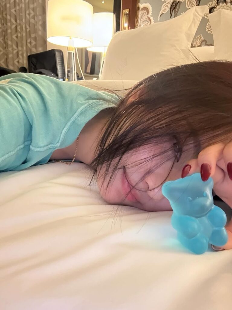260118 Ningning Instagram Update with Giselle