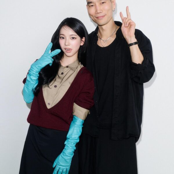 260225 Photographer Peter Ash Lee Instagram Story Update with Karina