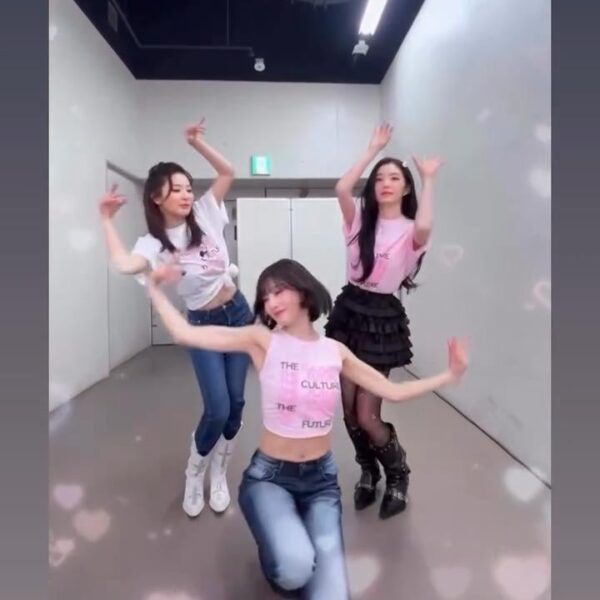 260202 Karina Instagram Story Update with Red Velvet Irene, Joy & Seulgi