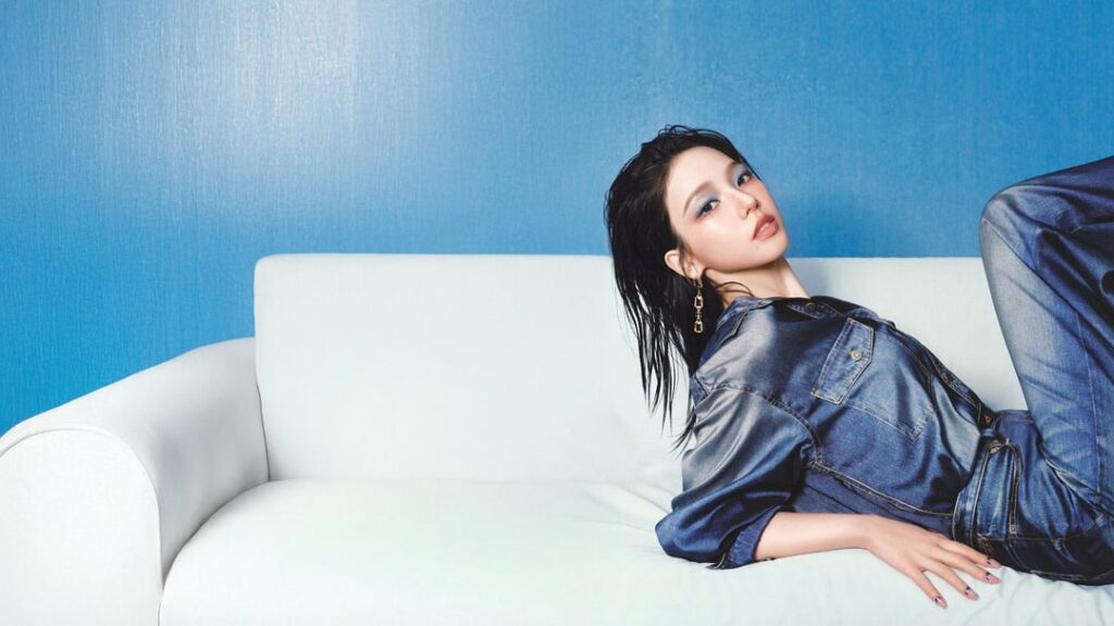 aespa Photoshoot Wallpapers (mostly image extension): Karina, Ningning, Giselle (Dazed, Esquire, Marie Claire)