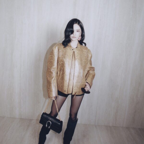 260305 GUCCI Twitter Update with Ningning - Guests Ningning from aespa at the Gucci Primavera fashion show in Milan