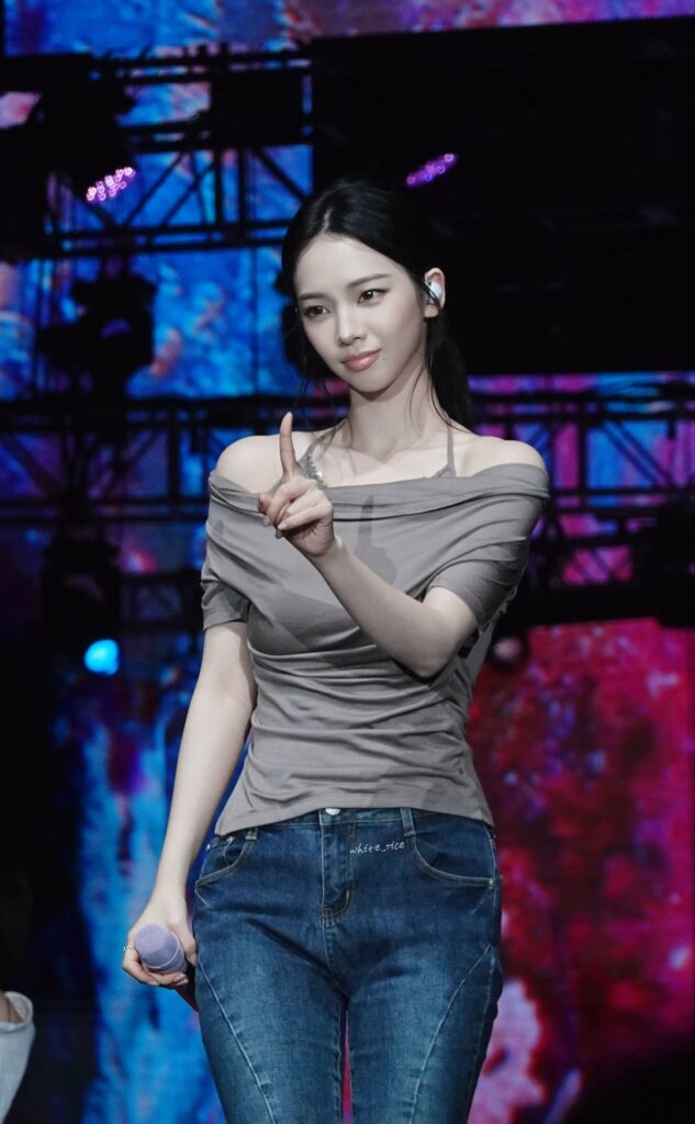 260208 Karina