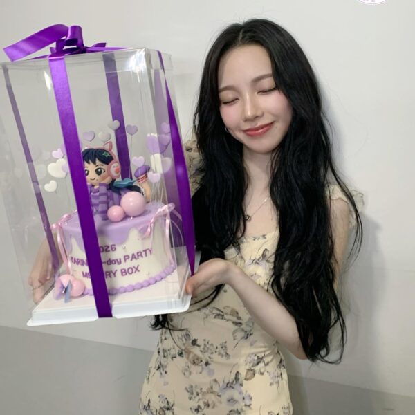 260324 aespa Weverse Update with Karina - 2026 Karina B-Day Party: MEMORY BOX