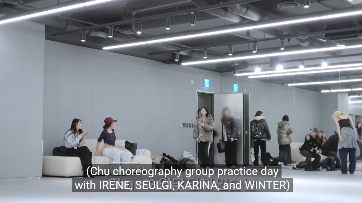 260305 Karina & Winter (with Red Velvet Irene & Seulgi) - Chu~♡ (Orig. f(x)) @ SMTOWN LIVE 2025-26 (Behind The Scene)