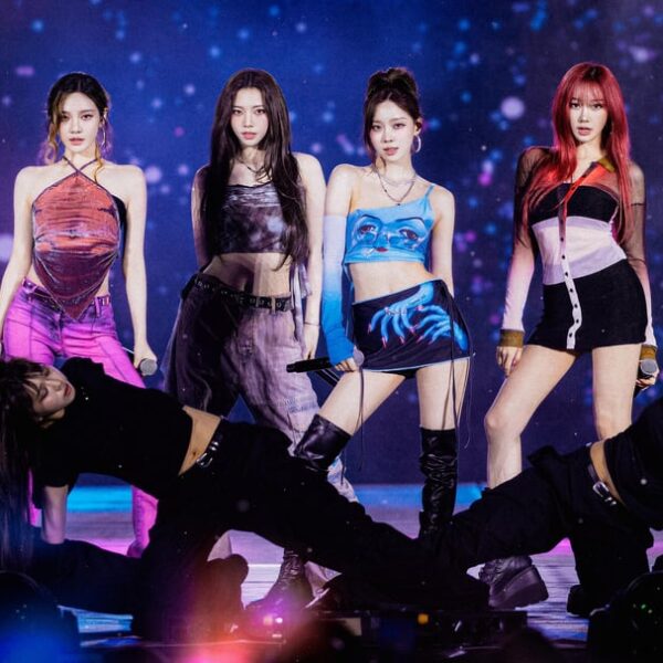 aespa OT4 Wallpaper Pack (Includes a Special “Chu~” Cover Stage Background)