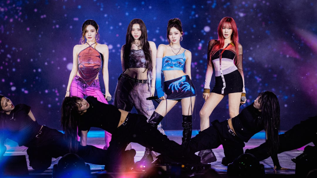 aespa OT4 Wallpaper Pack (Includes a Special “Chu~” Cover Stage Background)