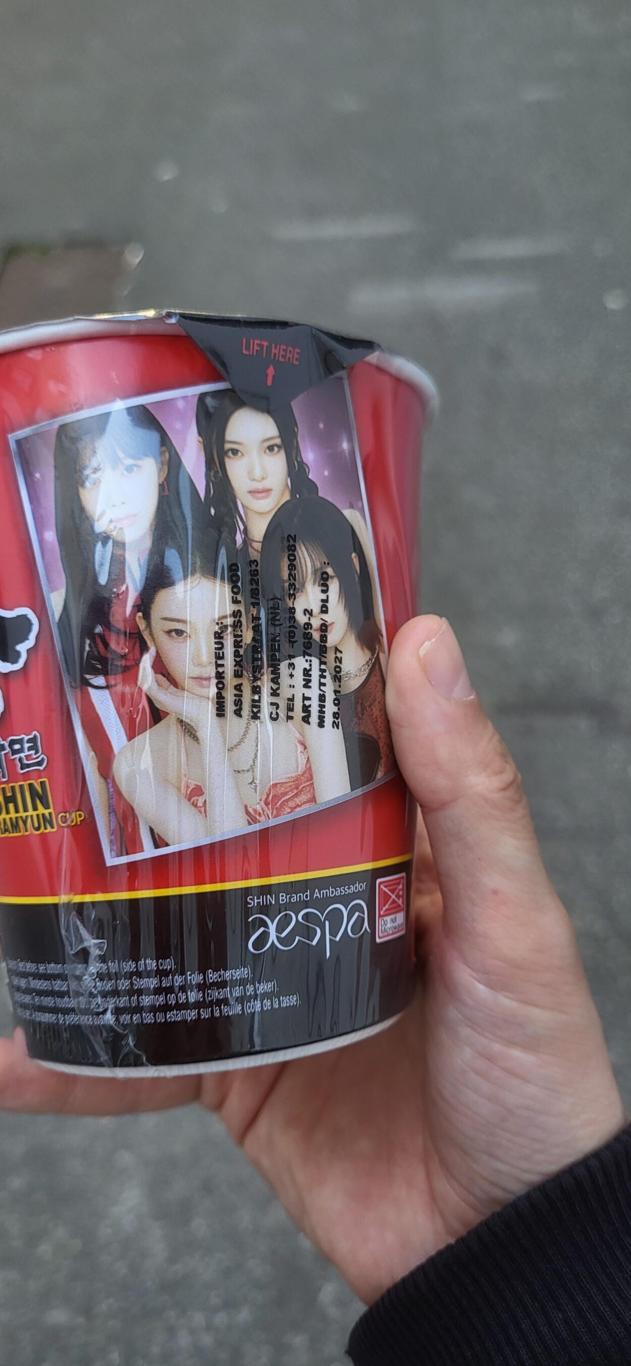 Got the shin ramen with aespa from my sister