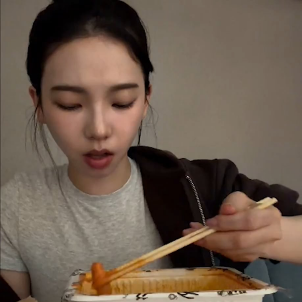 260418 Karina on driver's license: "I haven’t gotten my driver’s yet, none. I don’t have plans to buy a car, I can just get my driver’s and my parents have cars so I’ll be happy just going for a drive. I don’t have confidence driving a car around neither do I have the time, ykwim?"