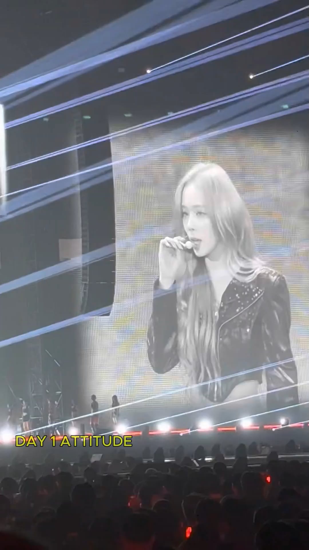 Winter's high notes during 'SYNK : aeXIS LINE' at Kyocera Dome Osaka