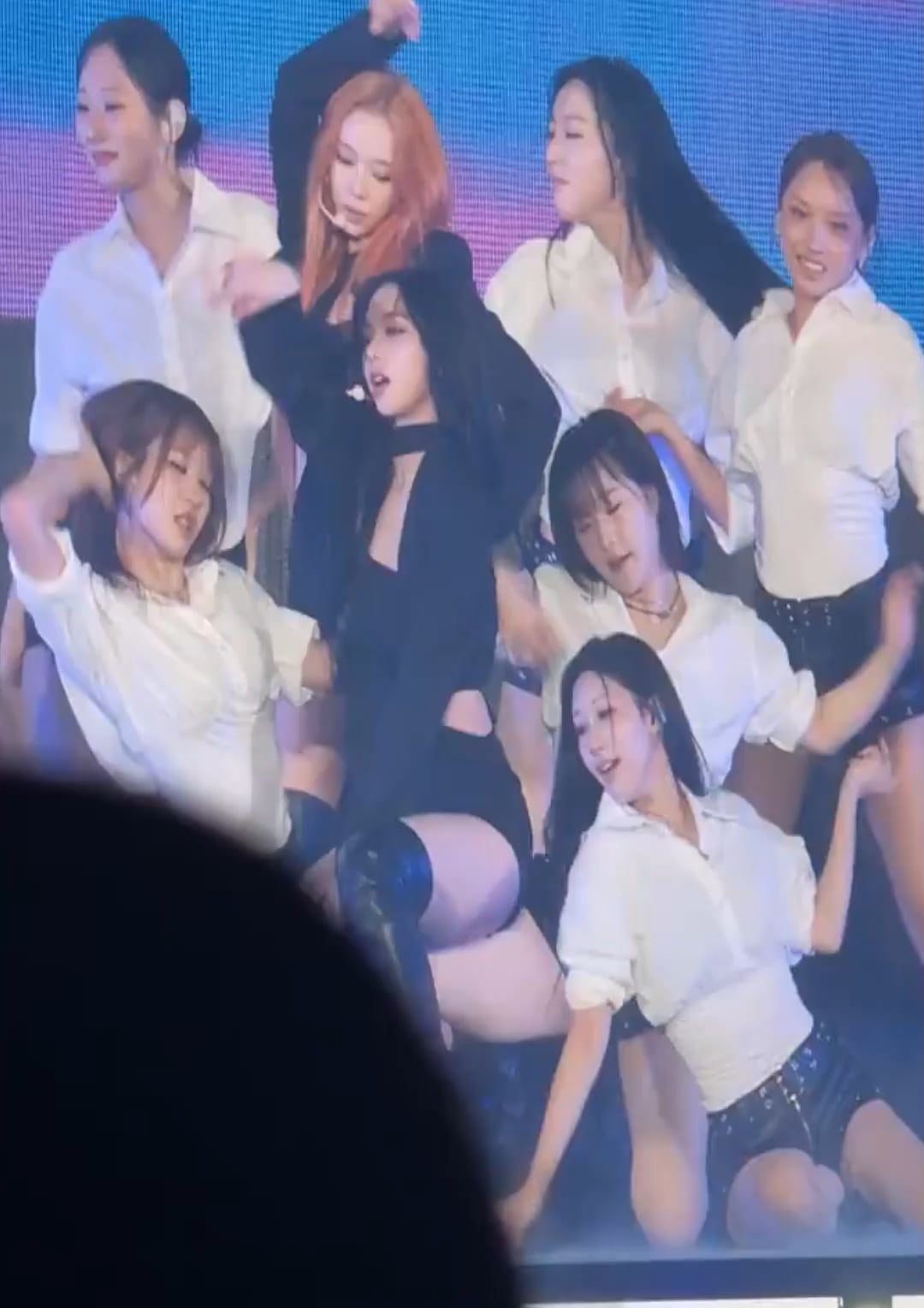 260411 Karina & Winter perform as a subunit at SYNK : aeXIS LINE in Kyocera Dome Osaka